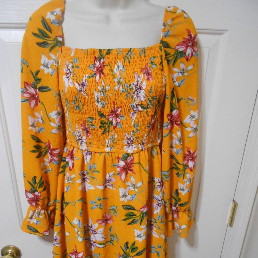 EXLURA SIZE M EMPIRE BABY DOLL STYLE SHORT DRESS YELLOW FLORAL CHIFFON LINED 👩